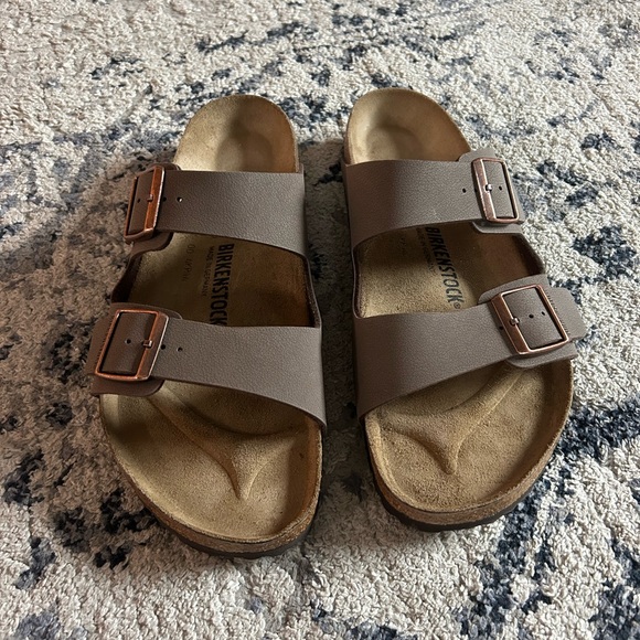Birkenstock Arizona size 10/10.5 - Picture 2 of 4